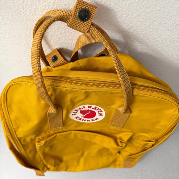 Fjallraven Backback Kanken Yellow School Outdoors Handles Pockets 23510 FLAWED - Picture 9 of 16